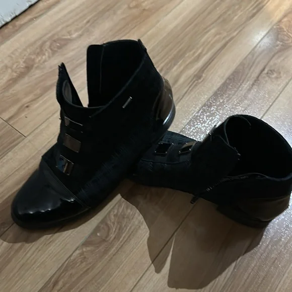 Cute boots - Picture 9 of 10